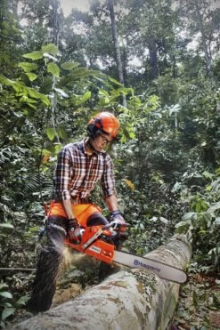 Husqvarna 365 Kettingzaag - 45cm 4.9 Pk 6 Husqvarna 365 Kettingzaag - 45cm 4.9 Pk -Husqvarna 966428318 5 HUSQVARNA2036520X TORQ20KETTINGZAAG20 2045CM204.920PK