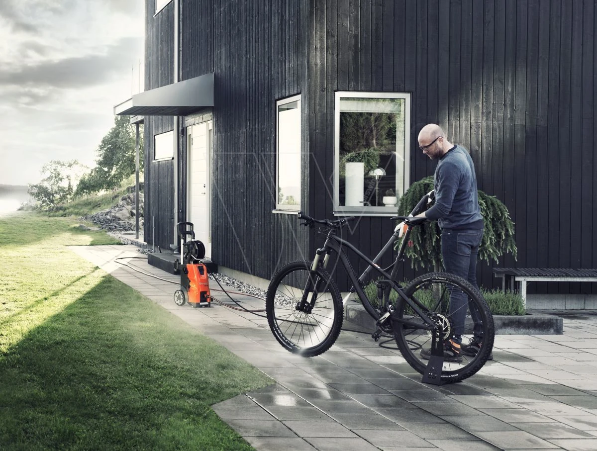 Husqvarna pw360 hogedrukreiniger 160 bar Husqvarna Pw360 Hogedrukreiniger 160 Bar -Husqvarna 967677801 20 Husqvarna20Hogedrukreiniger20PW3602016020bar