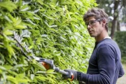 Husqvarna 520ihe3 Heggenschaar Actie -Husqvarna 967915813 5 Husqvarna20536LiHE320accu20stok20Heggenschaar 1