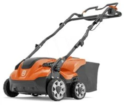 Husqvarna S138i Accu Verticuteermachine -Husqvarna 967922201 2 HUSQVARNA20S138I20ACCU20VERTICUTEERMACHINE.Jpeg 1
