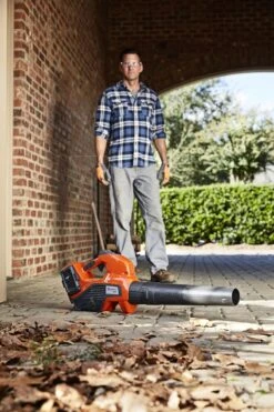 Husqvarna 325ib Accu Bladblazer Ex.accu -Husqvarna 967991001 4 HUSQVARNA20320IB20ACCU20BLADBLAZER20EX.ACCU