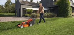 Husqvarna Lc142is Accumaaier Ex. Accu -Husqvarna 970541903 4 HUSQVARNA20LC142IS20ACCUMAAIER20EXCLUSIEF20ACCU20EN20LADER