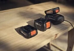 Husqvarna 18-b72 Accu 4.0 Ah Asprie P4a 4 Husqvarna 18-b72 Accu 4.0 Ah Asprie P4a -Husqvarna 970600901 2 Husqvarna20P4A2018 B72204Ah20Accu