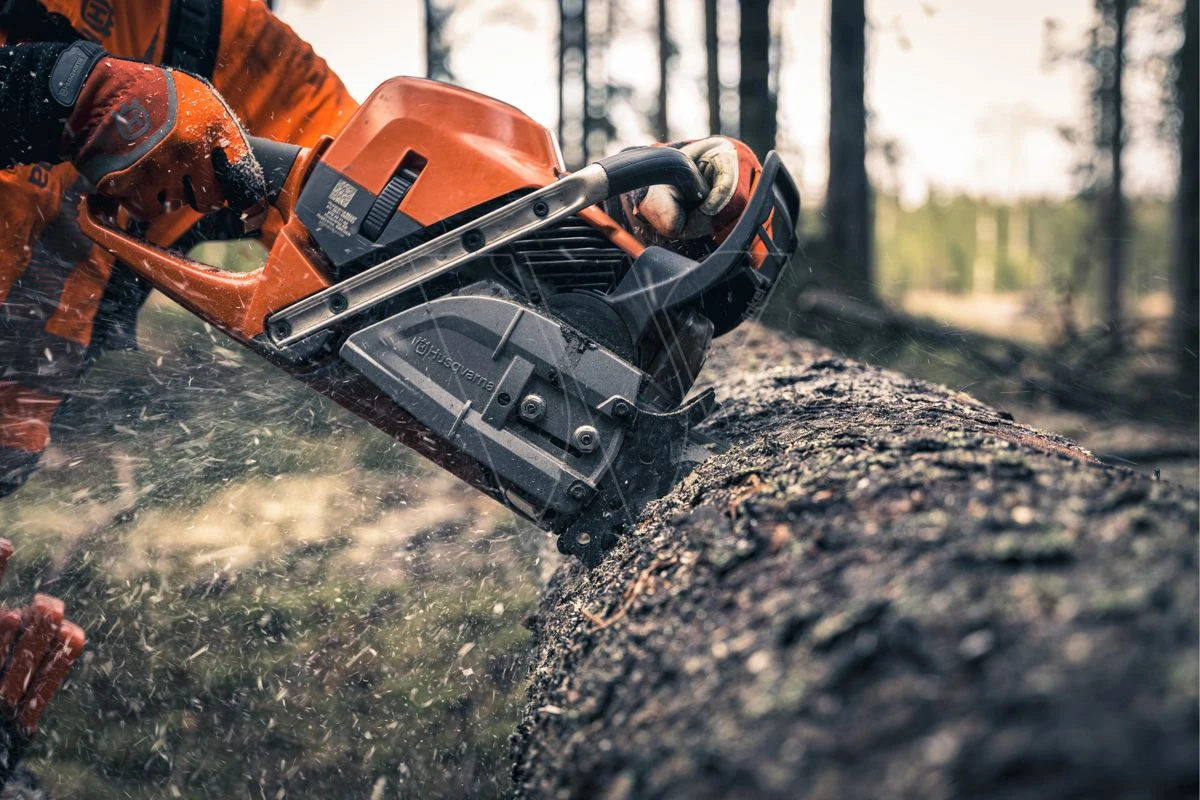 Husqvarna 585 kettingzaag - 50cm 6.95pk Husqvarna 585 Kettingzaag - 50cm 6.95pk -Husqvarna Husqvarna2058520kettingzaag20 205020cm207.6pk 2